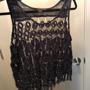Knit/ crochet tank top thing
